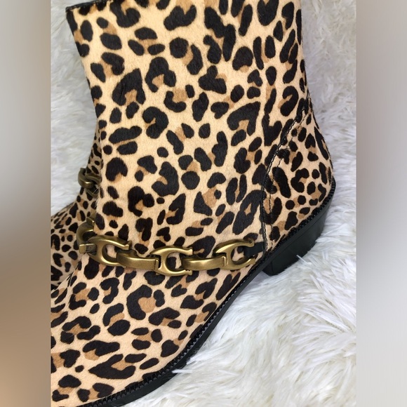 Coach Leopard Print Ankle Boots with Gold Chain size 9.5 - Picture 7 of 14